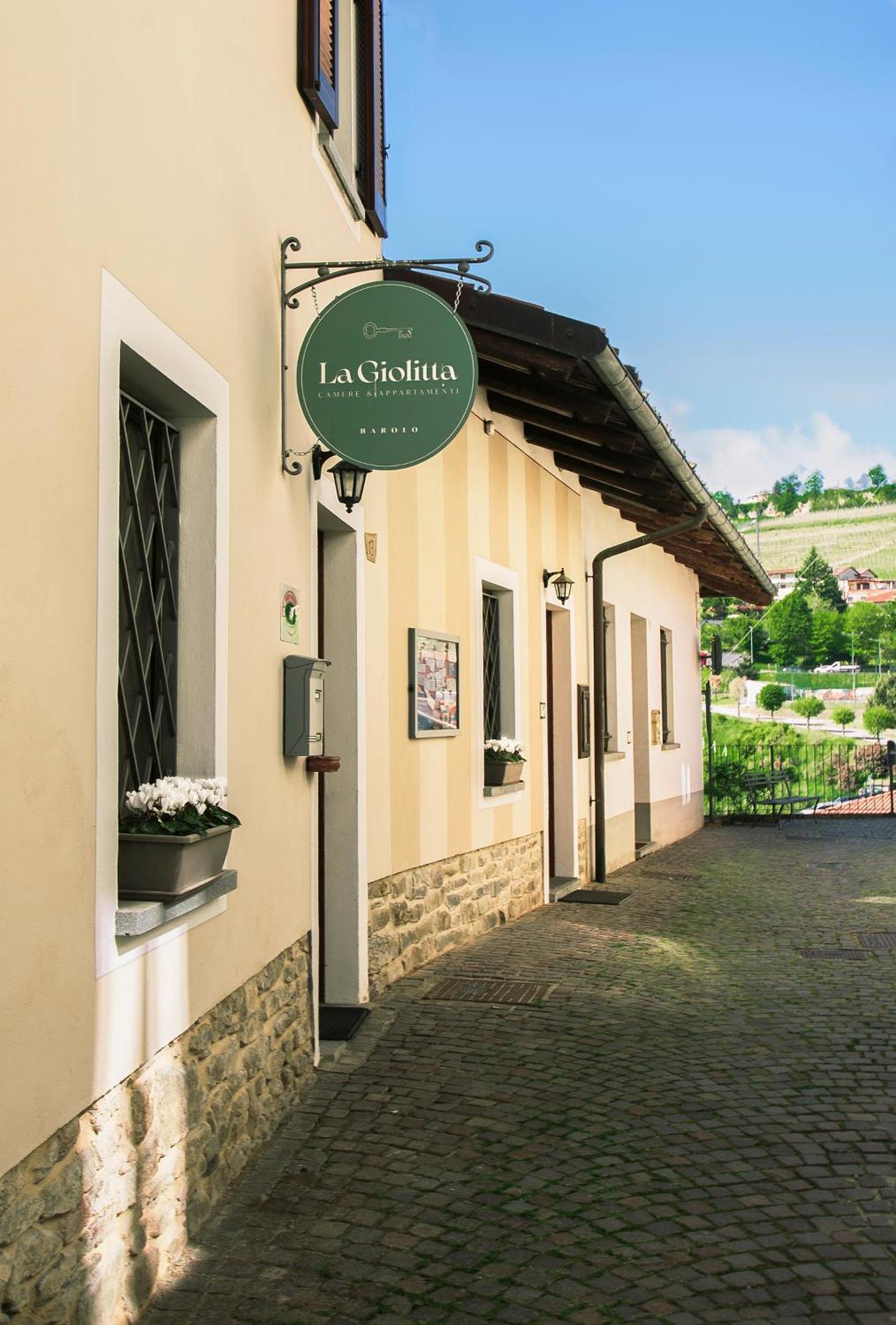 La Giolitta Rooms & Apartment Barolo Exterior photo